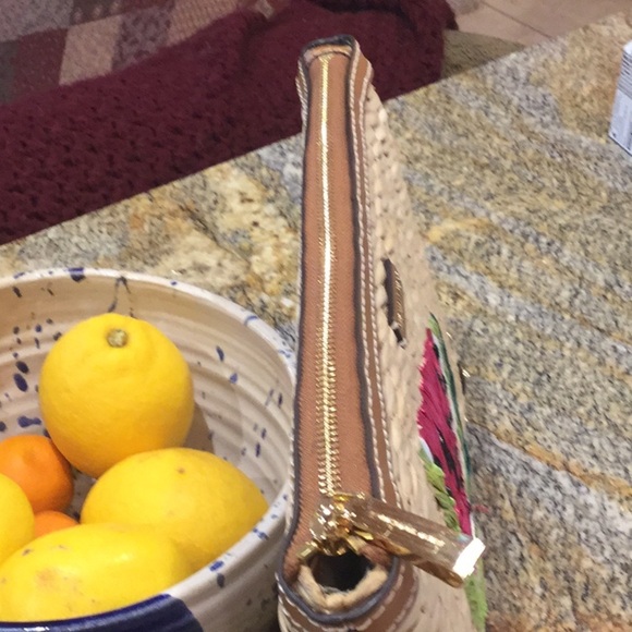 MICHAEL KORS WATERMELON CLUTCH - Picture 5 of 7